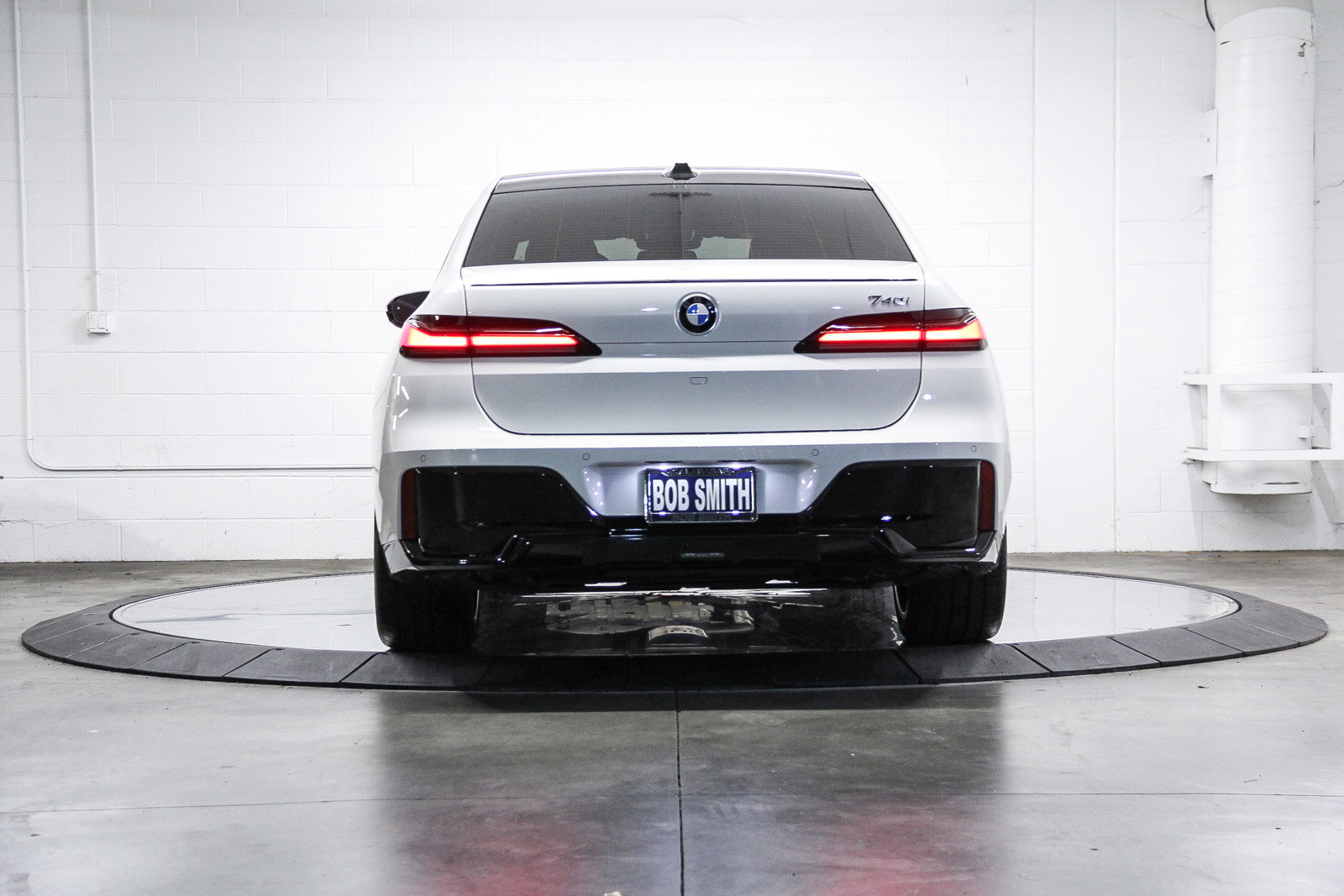 New 2026 BMW 740i image 5