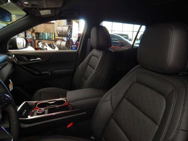 Used 2026 Chevrolet Equinox LT w/ Convenience Package II image 18