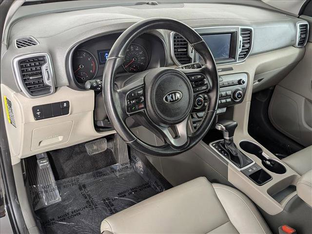 Used 2017 Kia Sportage EX image 4