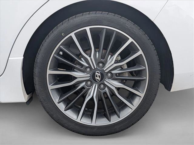 Used 2018 Hyundai Elantra Sport w/ Sport Premium Package 03 FWD image 20