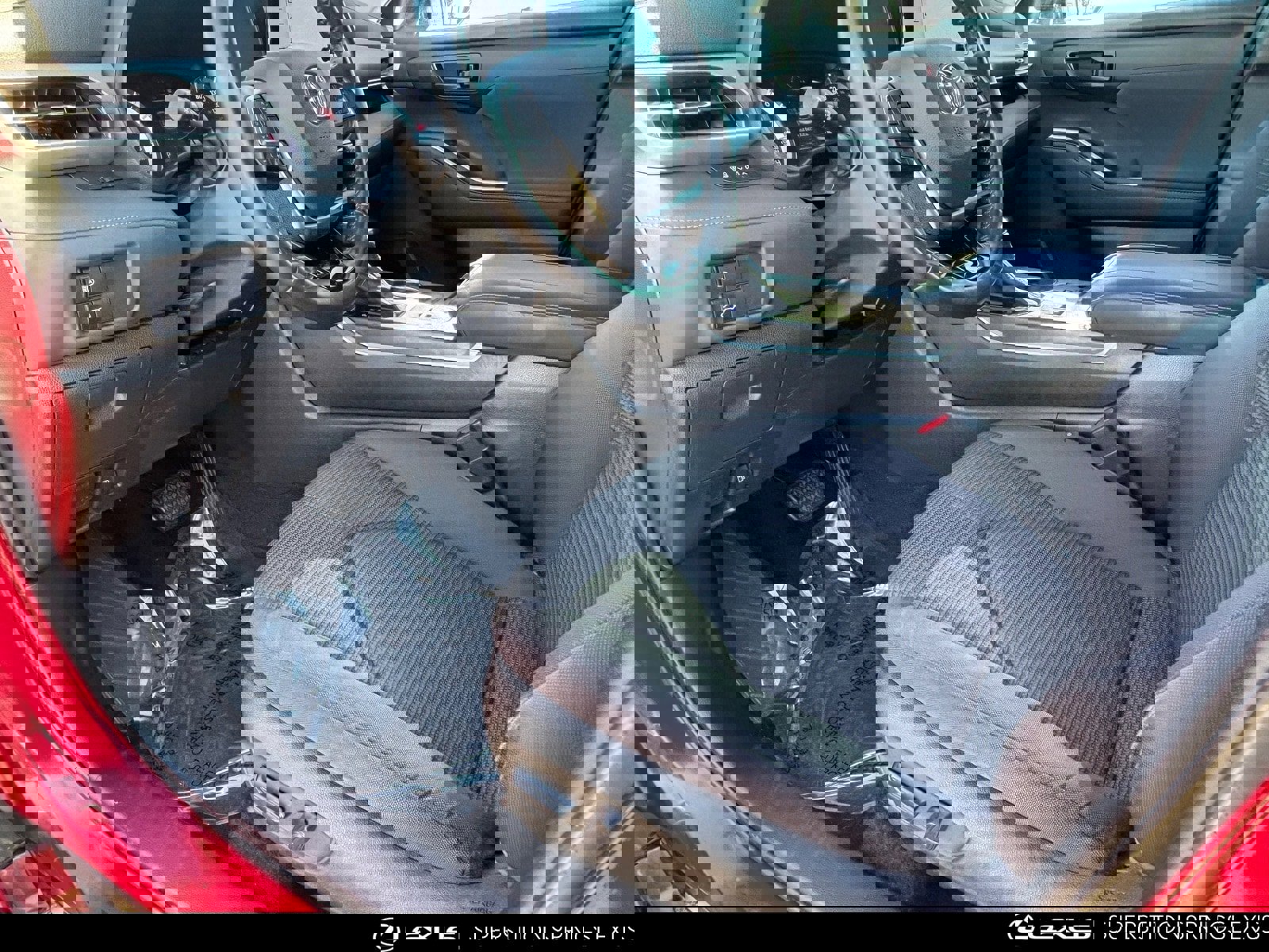 Used 2021 Toyota Highlander LE image 18