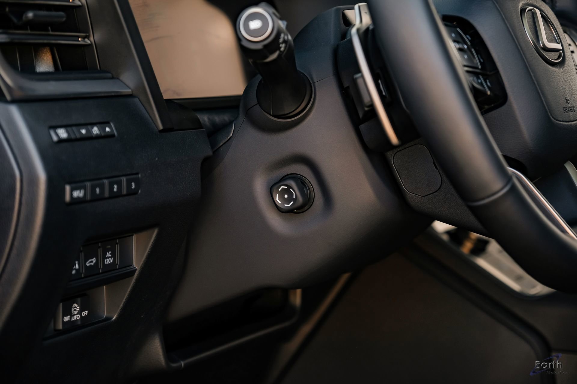 Used 2025 Lexus GX 550 550 Luxury+ HUD Traffic LIFTED w/ Accessory Package (2T) image 37