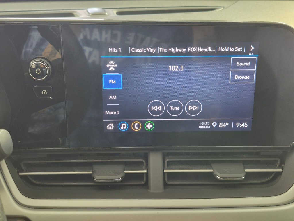 Used 2024 Chevrolet Trax LS w/ LS Convenience Package FWD image 18