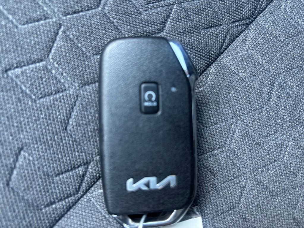 Used 2024 Kia Seltos S AWD/4WD image 20