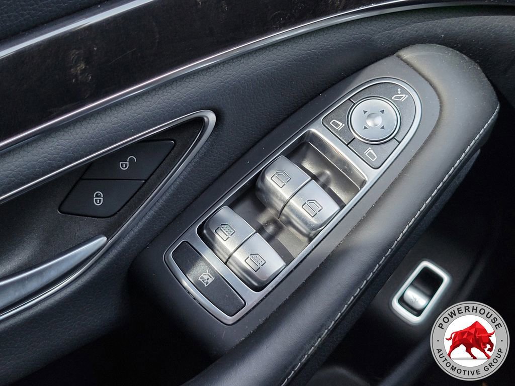 Used 2019 Mercedes-Benz S 560 Sedan image 25
