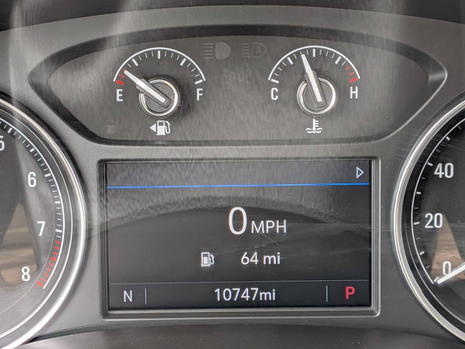 Used 2024 Buick Enclave Essence AWD/4WD image 30