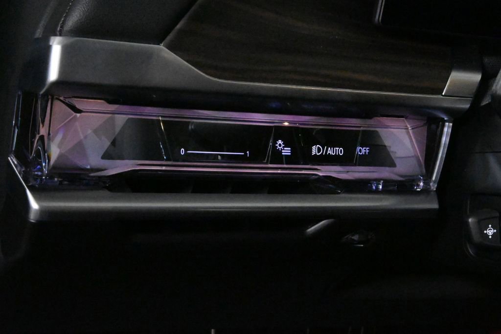 New 2025 BMW 740i xDrive image 27