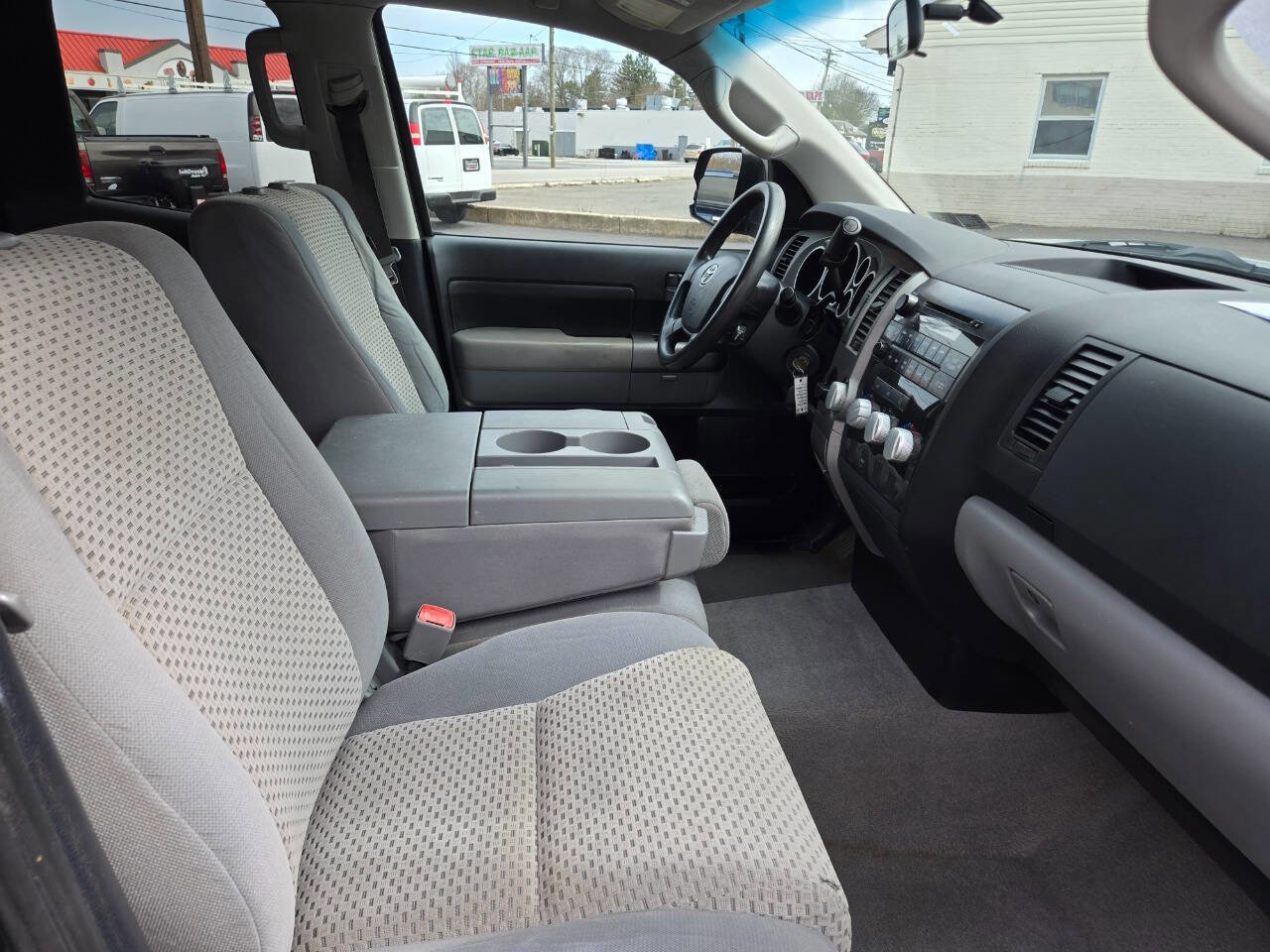 Used 2010 Toyota Tundra 2WD Double Cab image 22