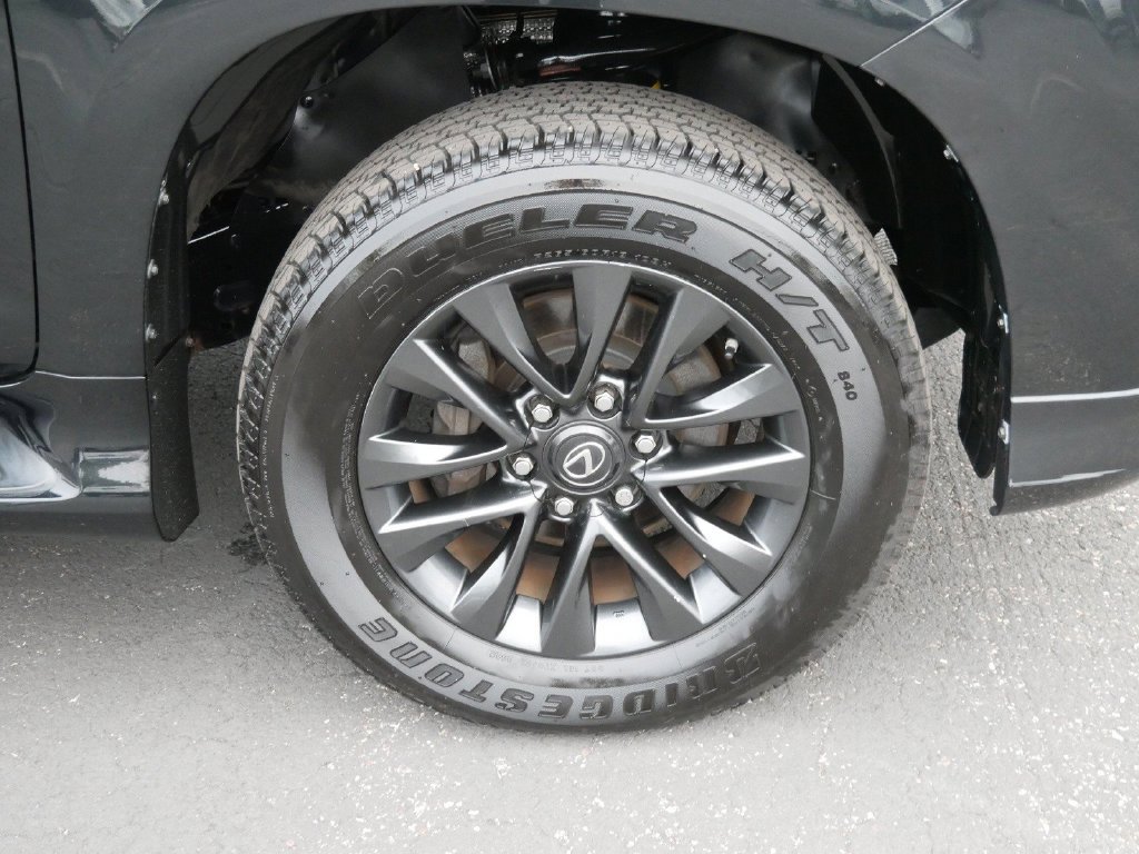 Certified 2022 Lexus GX 460 Premium w/ Premium Package AWD/4WD image 8