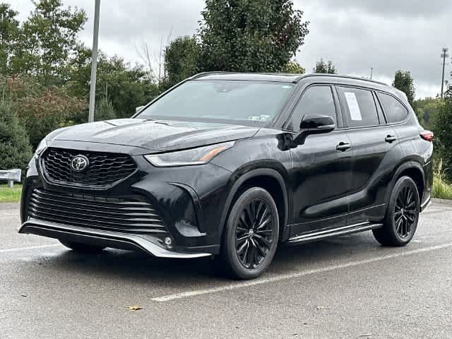 Used 2023 Toyota Highlander XSE