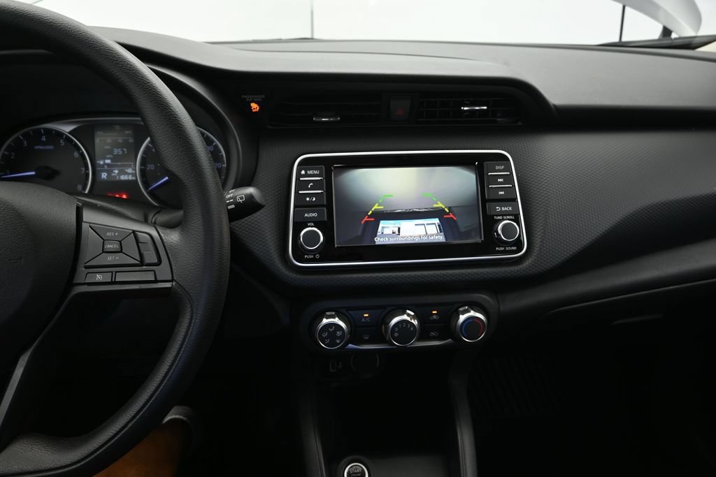 Used 2025 Nissan Kicks Play S FWD image 31
