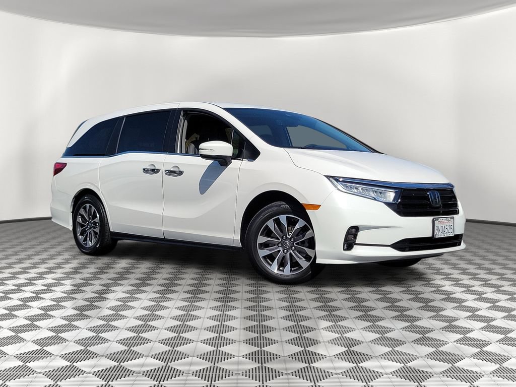 Certified 2024 Honda Odyssey EX-L image 2