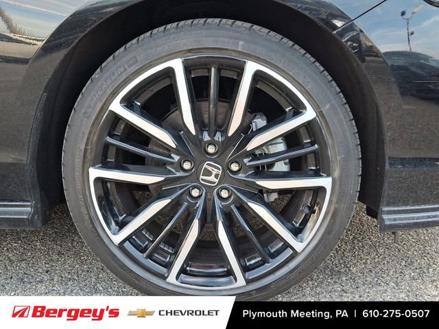Used 2024 Honda Accord Touring image 10