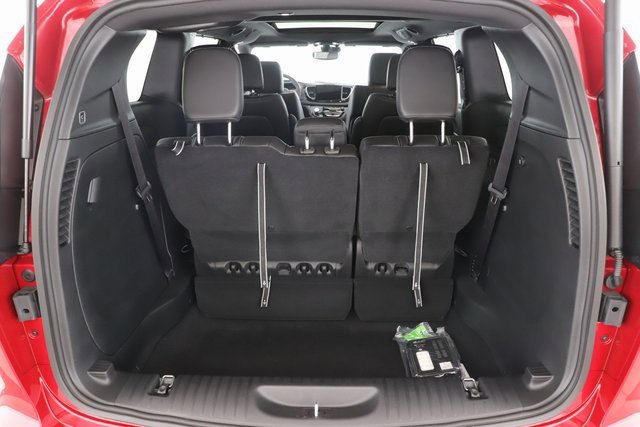 New 2026 Chrysler Pacifica Select image 24