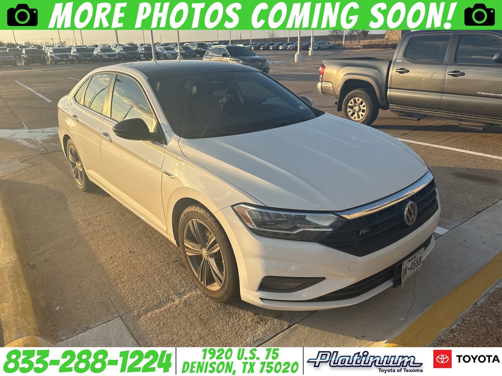 Used 2020 Volkswagen Jetta R-Line image 1
