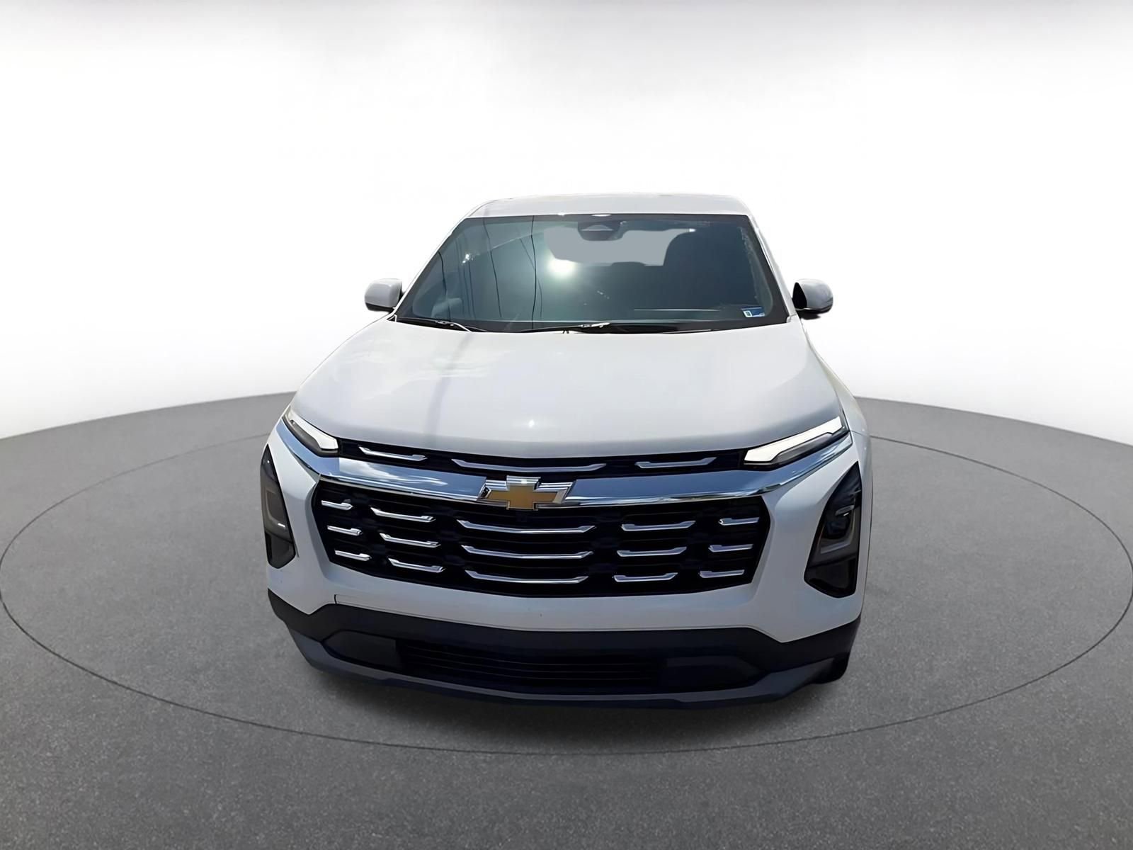 Used 2025 Chevrolet Equinox LT FWD image 4