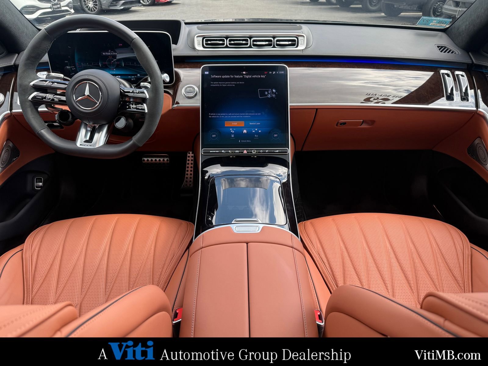 Used 2025 Mercedes-Benz S 63 AMG S image 2