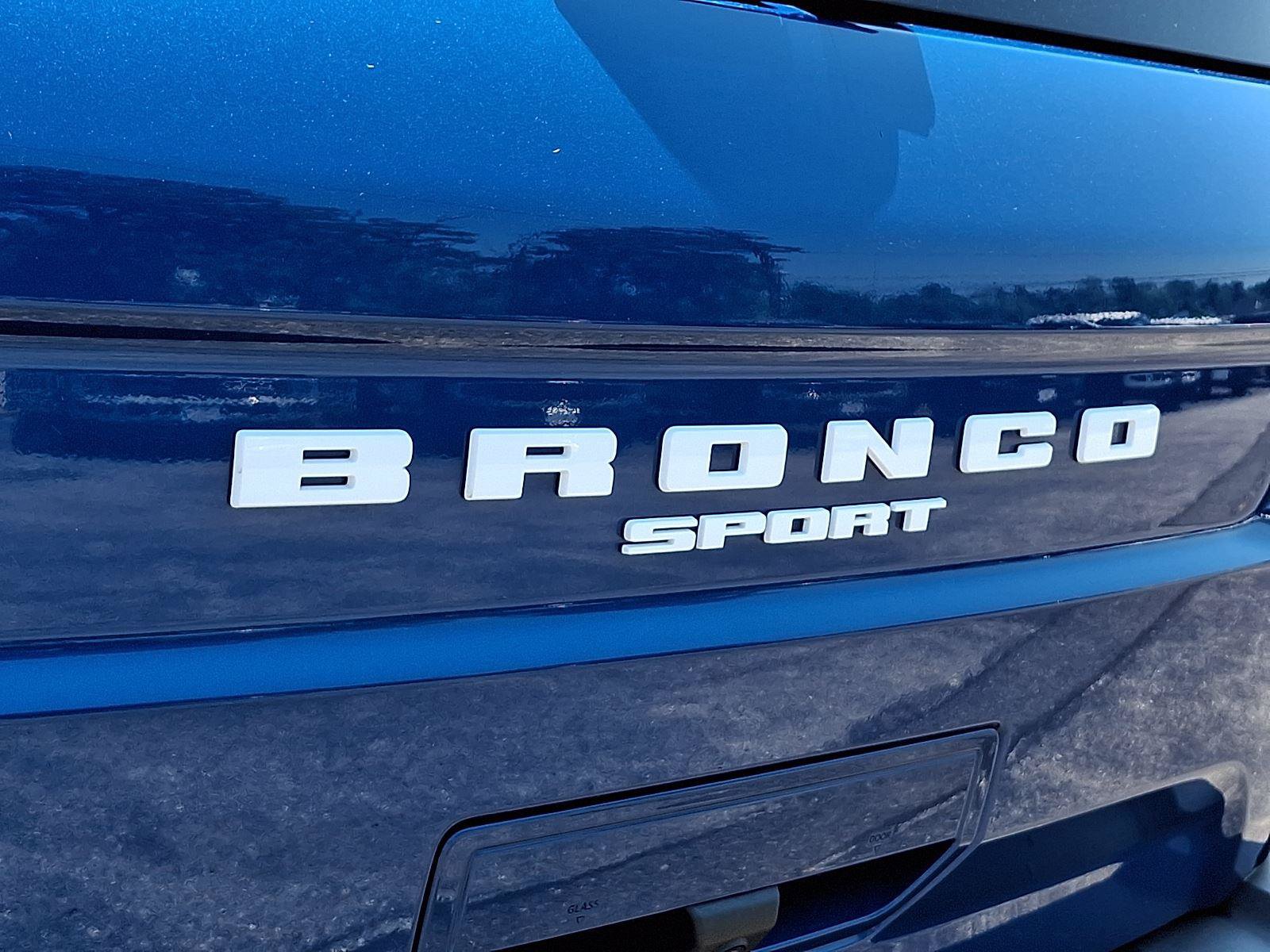 Certified 2024 Ford Bronco Sport Outer Banks w/ Tech Package AWD/4WD image 30