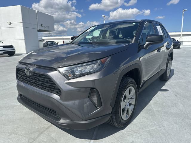 Used 2022 Toyota RAV4 LE image 38