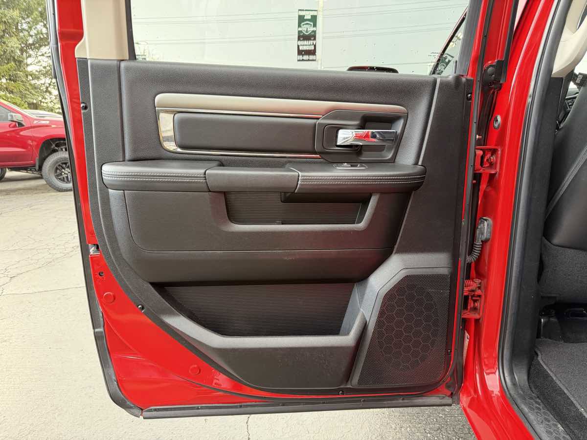Used 2014 RAM 1500 Sport w/ Remote Start & Security Group AWD/4WD image 18