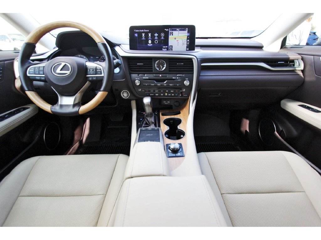 Used 2020 Lexus RX 350L FWD w/ Premium Package image 10