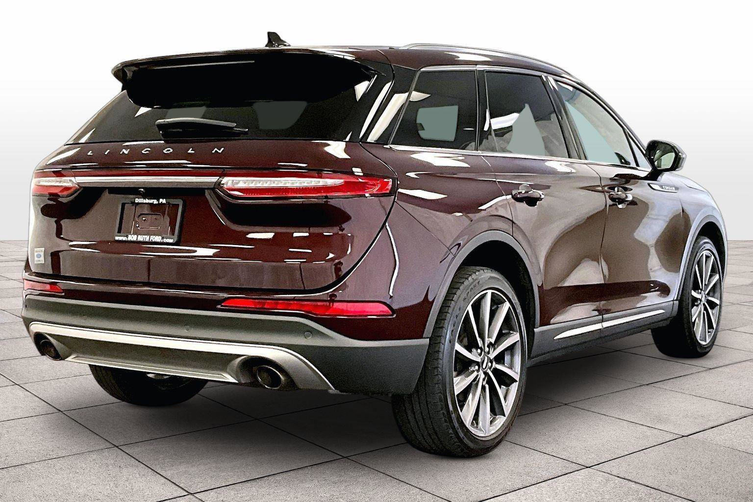 Used 2020 Lincoln Corsair Reserve w/ Elements Package image 11