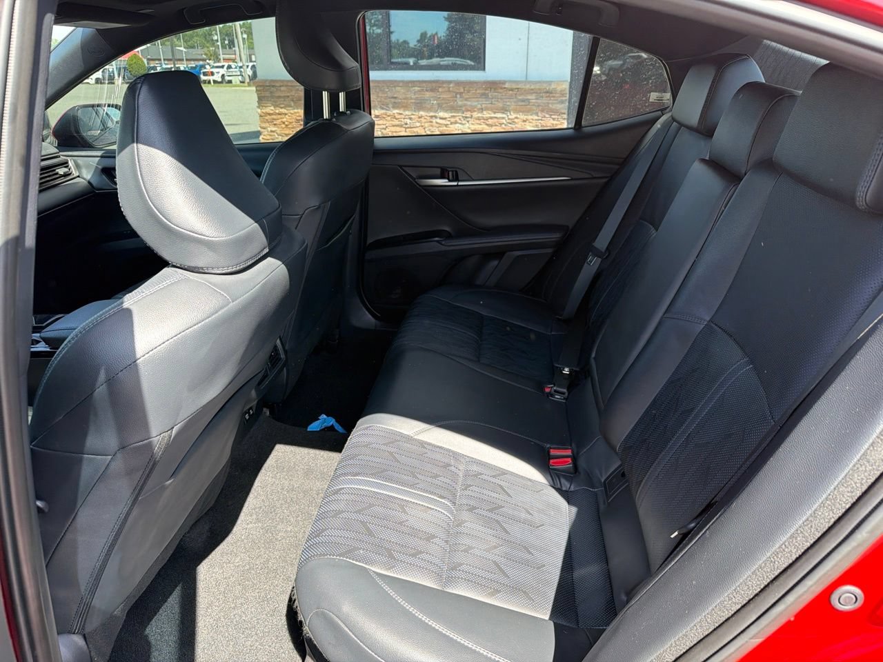 Used 2025 Toyota Camry XSE w/ Premium Plus Package AWD/4WD image 5
