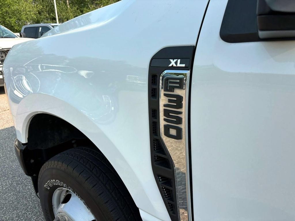 Used 2023 Ford F350 XL AWD/4WD image 8