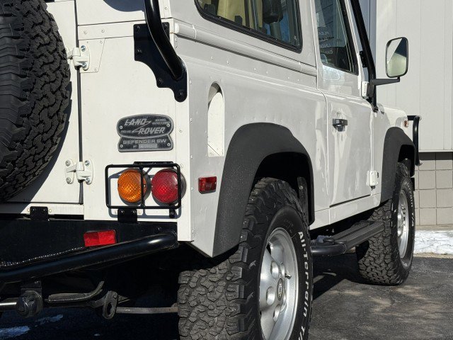 Used 1995 Land Rover Defender 90 image 24