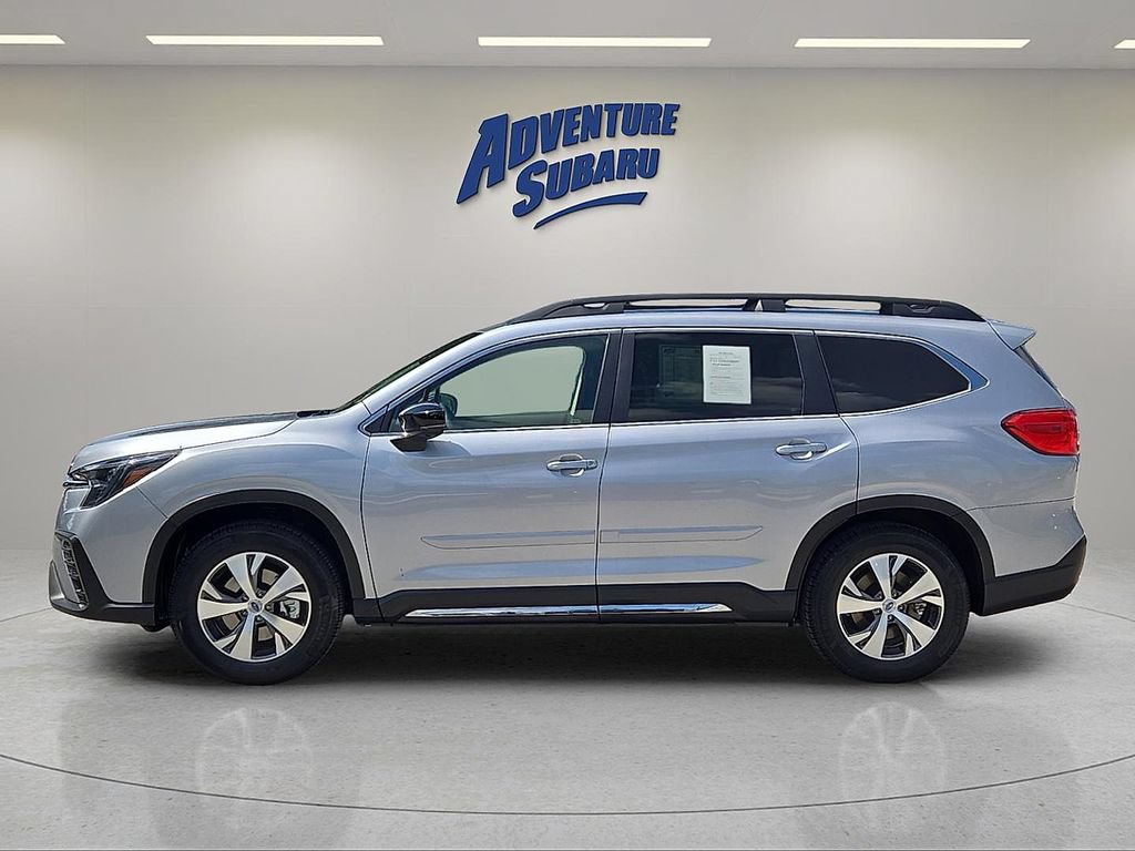 Used 2025 Subaru Ascent Limited AWD/4WD image 7