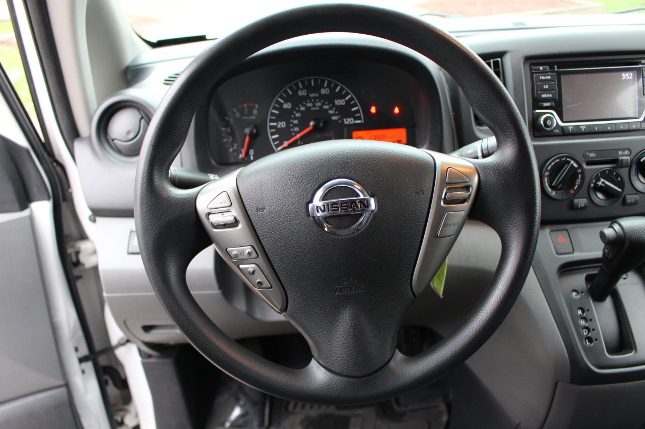 Used 2018 Nissan NV200 SV image 17