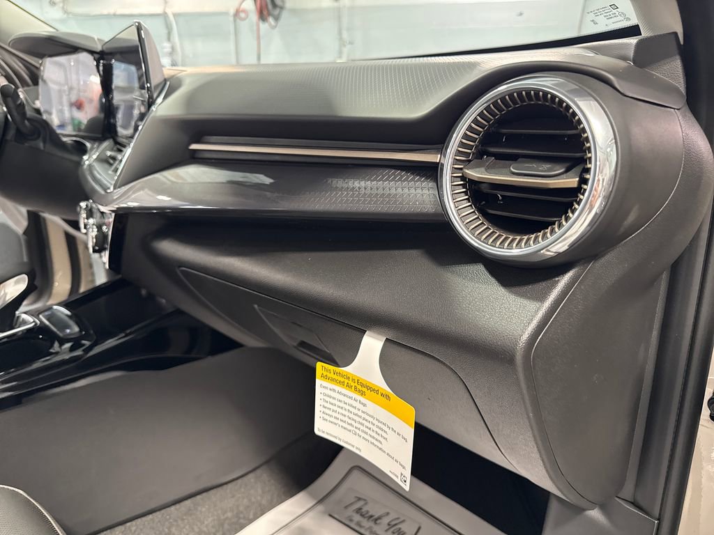 New 2026 Chevrolet Trax ACTIV FWD image 34