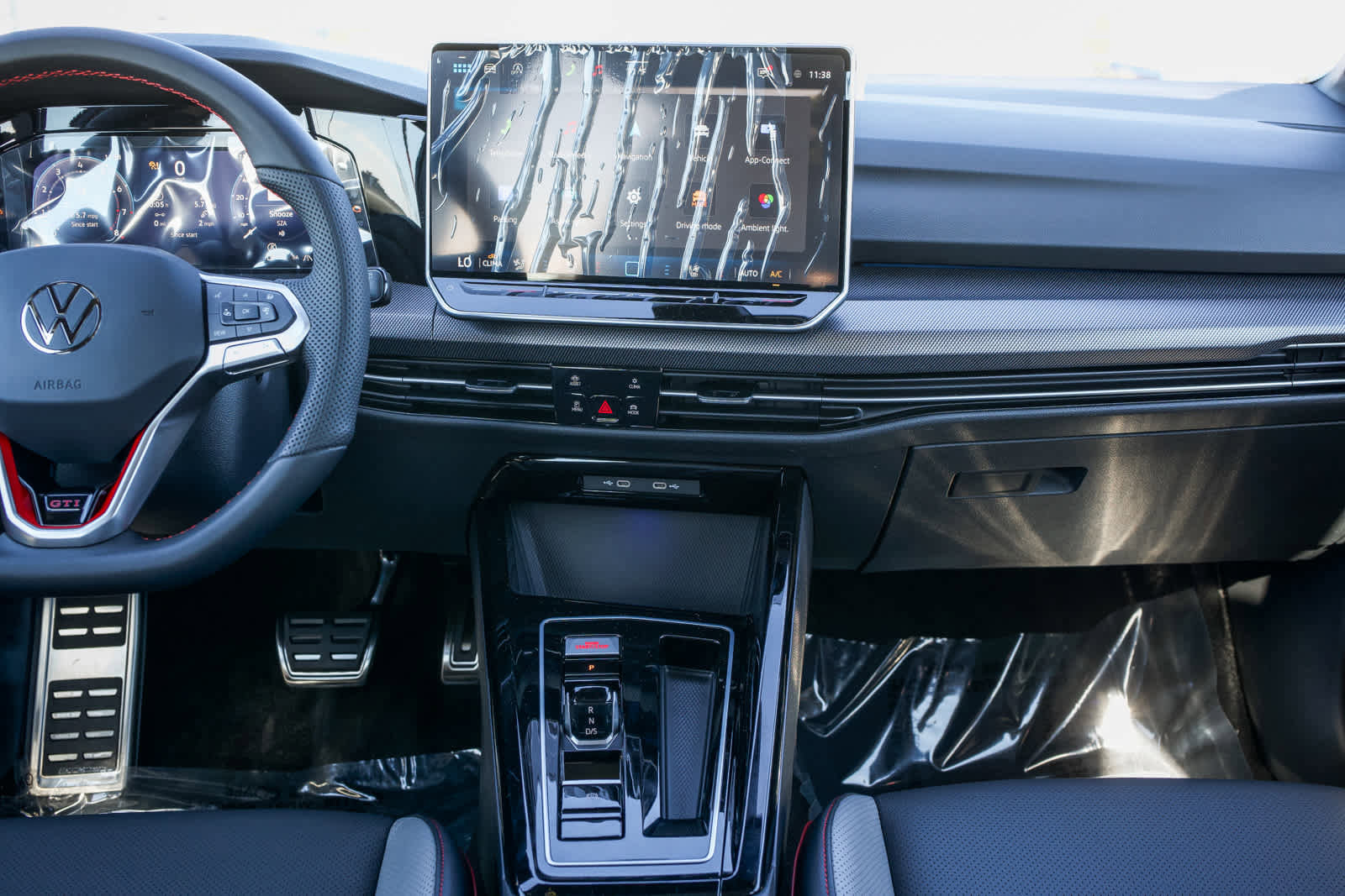 New 2026 Volkswagen GTI SE image 15