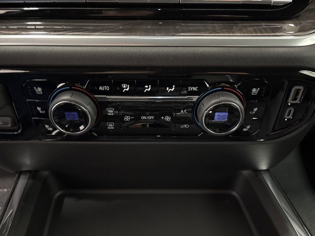 New 2026 Chevrolet Silverado 2500 LTZ w/ LTZ Plus Package AWD/4WD image 22