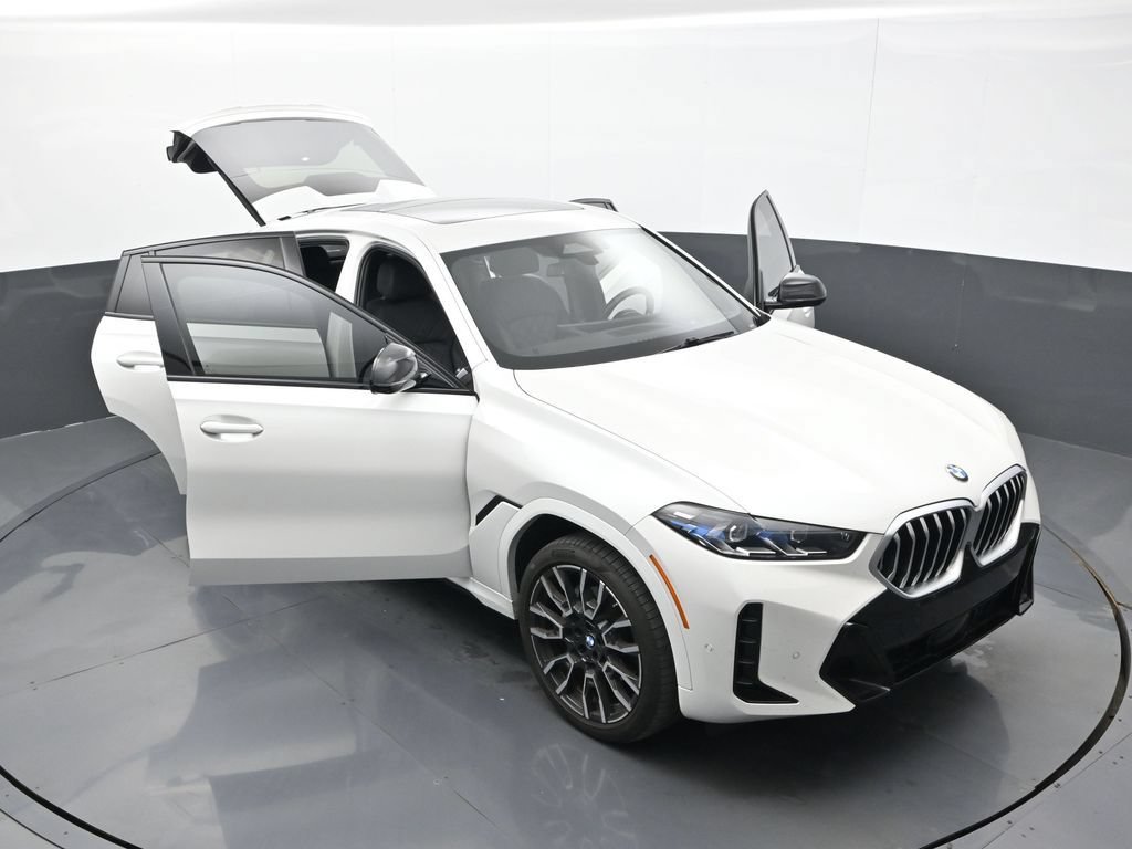 Used 2024 BMW X6 xDrive40i AWD/4WD image 28
