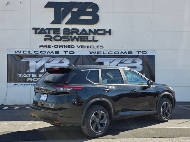 Used 2024 Nissan Rogue SV image 6
