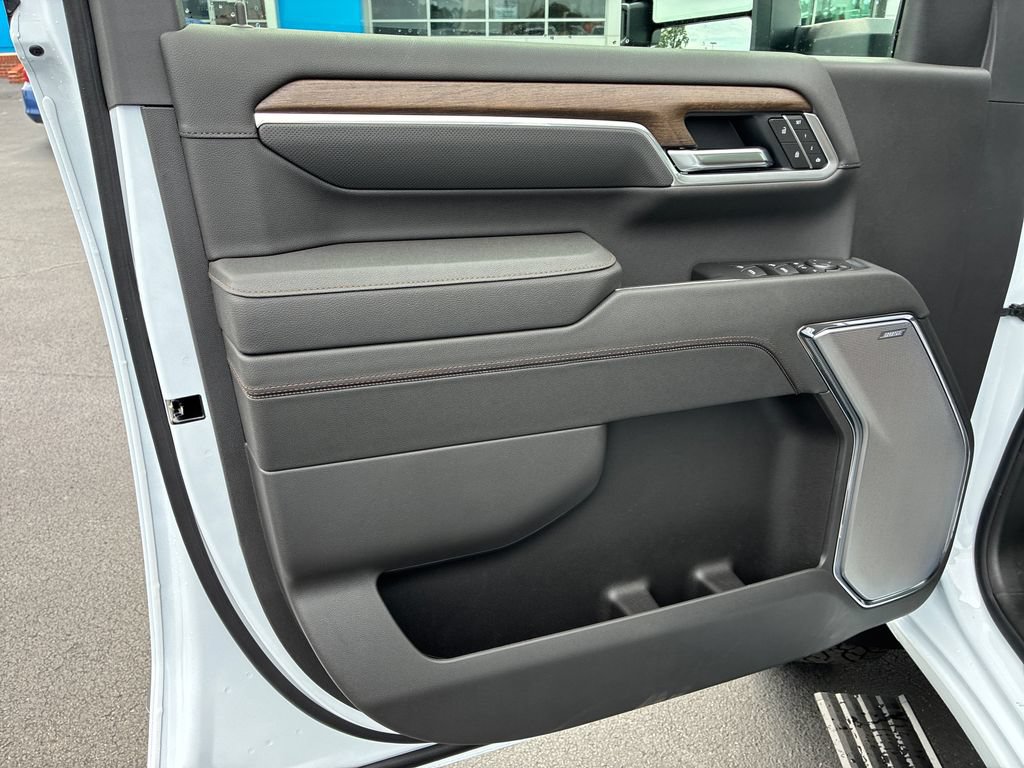 New 2026 Chevrolet Silverado 3500 High Country w/ High Country Premium Package AWD/4WD image 11