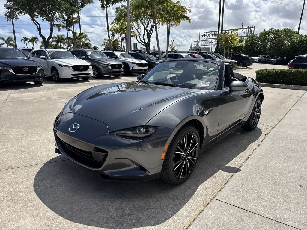 New 2026 MAZDA MX-5 Miata Grand Touring RWD image 9