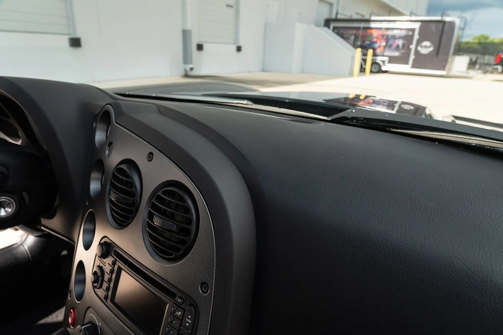 Used 2009 Dodge Viper ACR RWD image 43