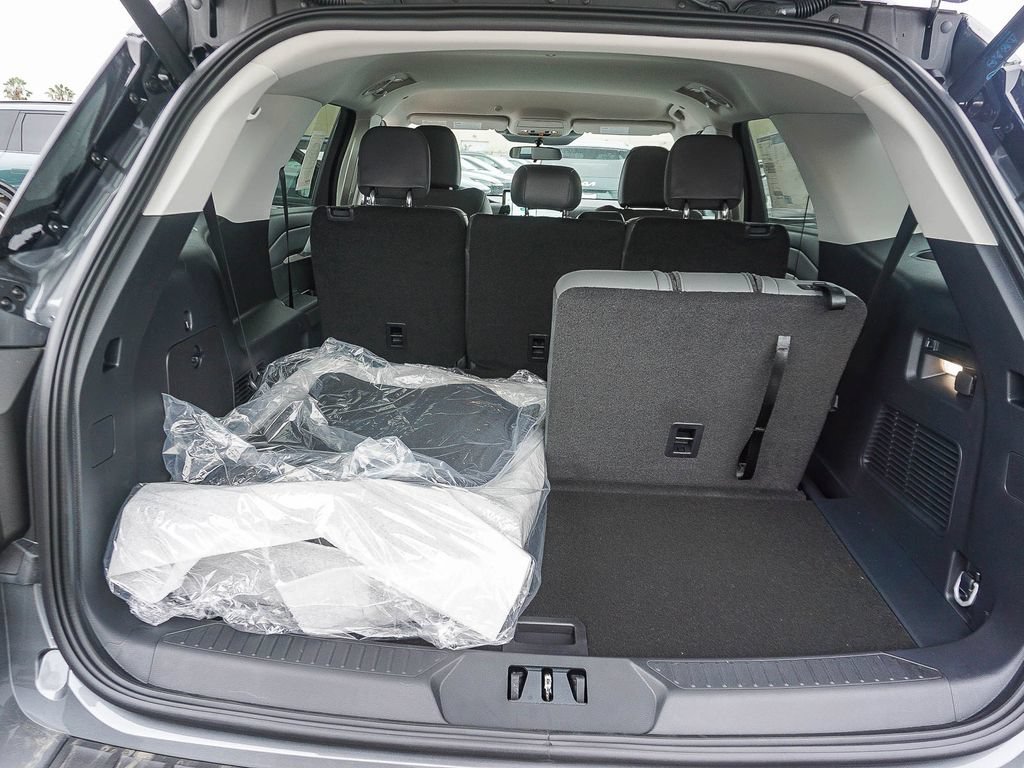 New 2026 Ford Explorer Active w/ Active Comfort Package RWD image 24