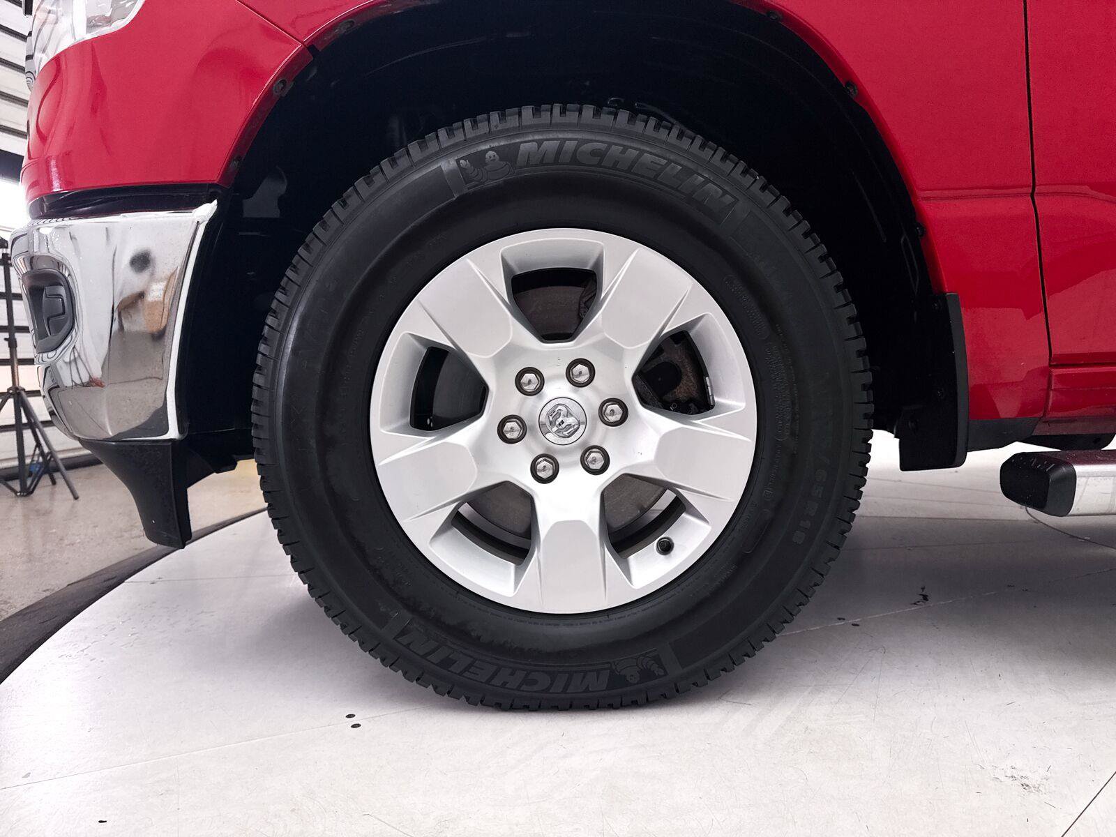 Used 2020 RAM 1500 Big Horn AWD/4WD image 14