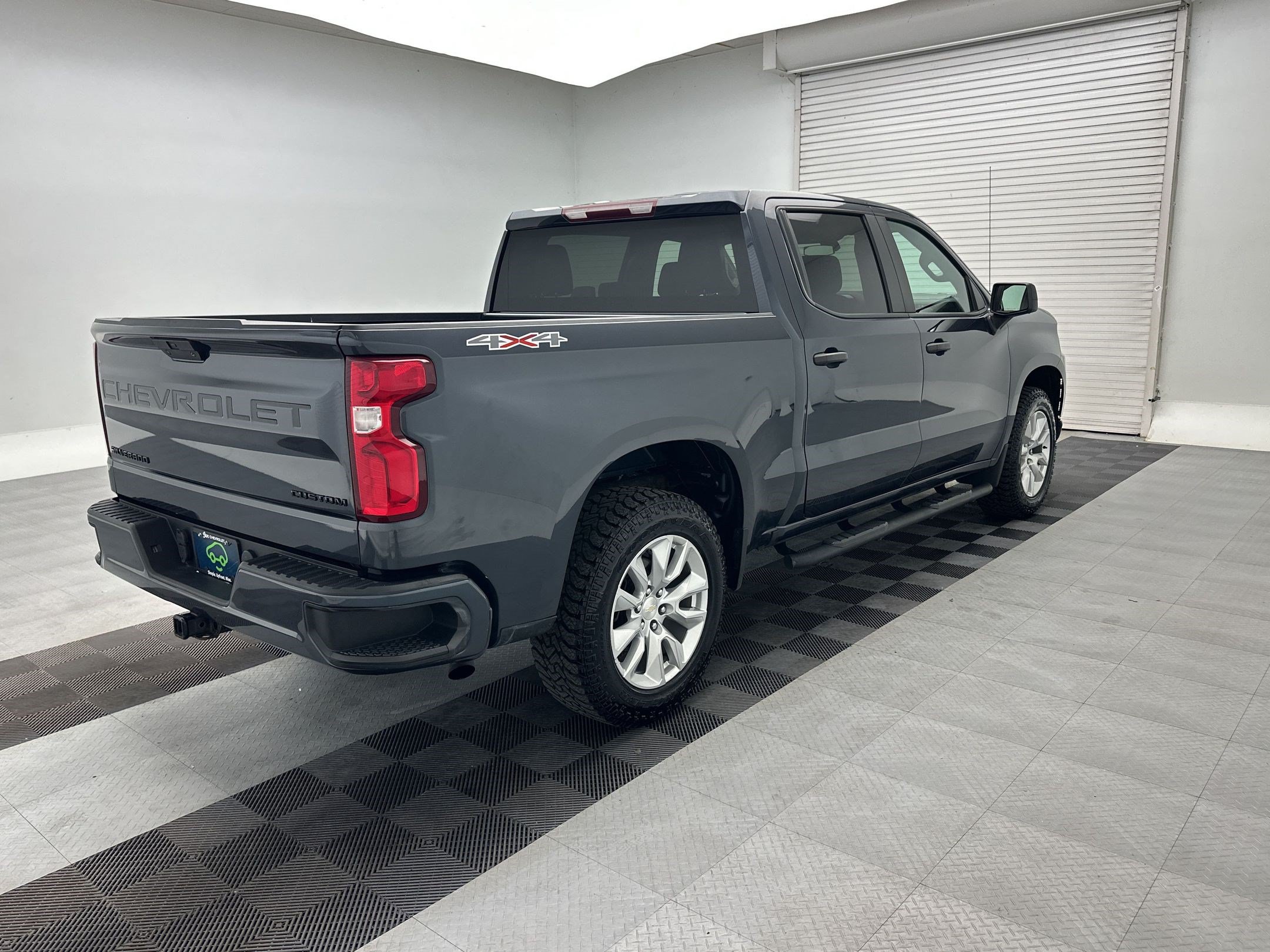 Certified 2022 Chevrolet Silverado 1500 Custom w/ LPO, Dark Essentials Package AWD/4WD image 9