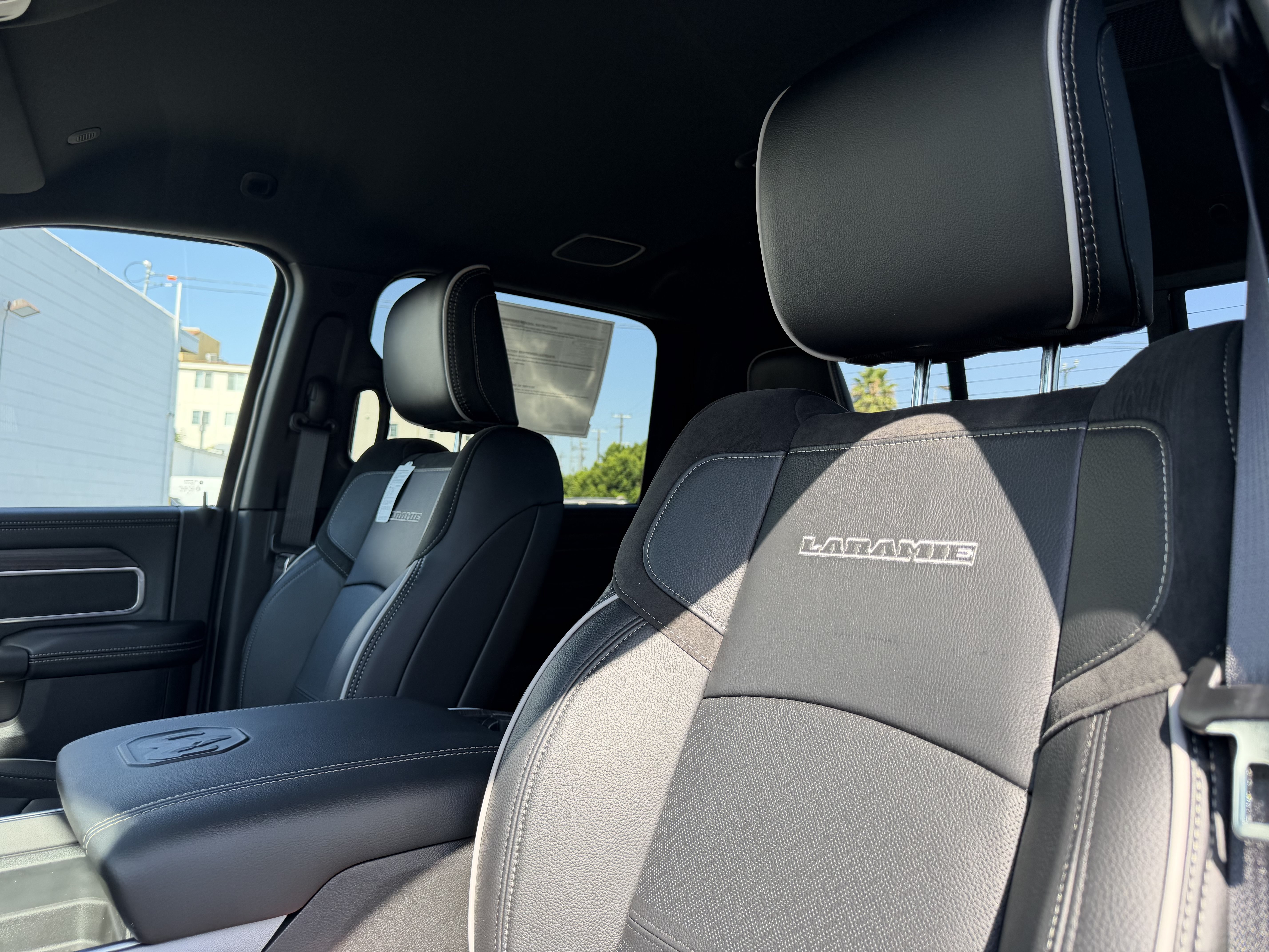 New 2026 RAM 2500 Laramie AWD/4WD image 21