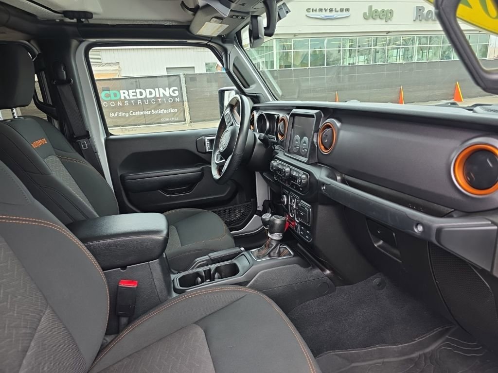 Used 2022 Jeep Gladiator Mojave w/ Trailer Tow Package image 9