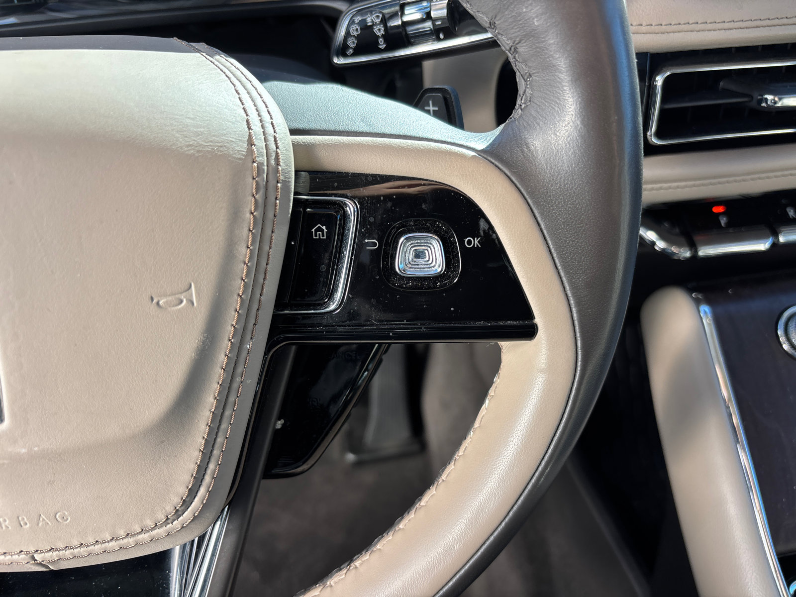 Certified 2022 Lincoln Aviator Reserve w/ Equipment Group 201A image 20