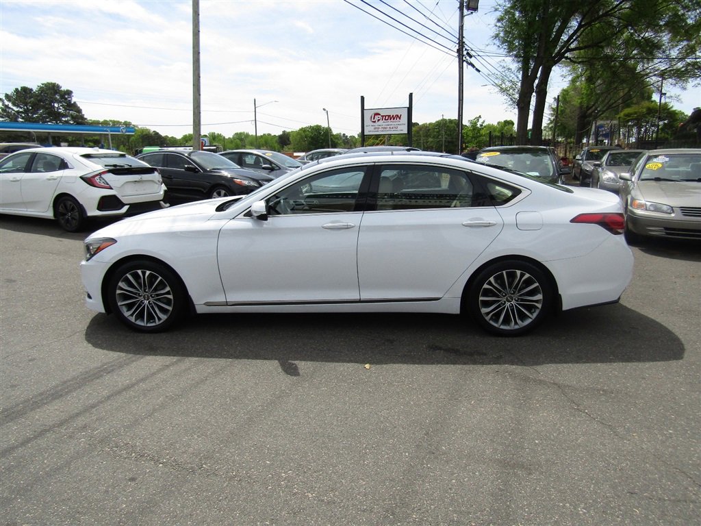 Used 2016 Hyundai Genesis 3.8 w/ Option Group 02 AWD/4WD image 4