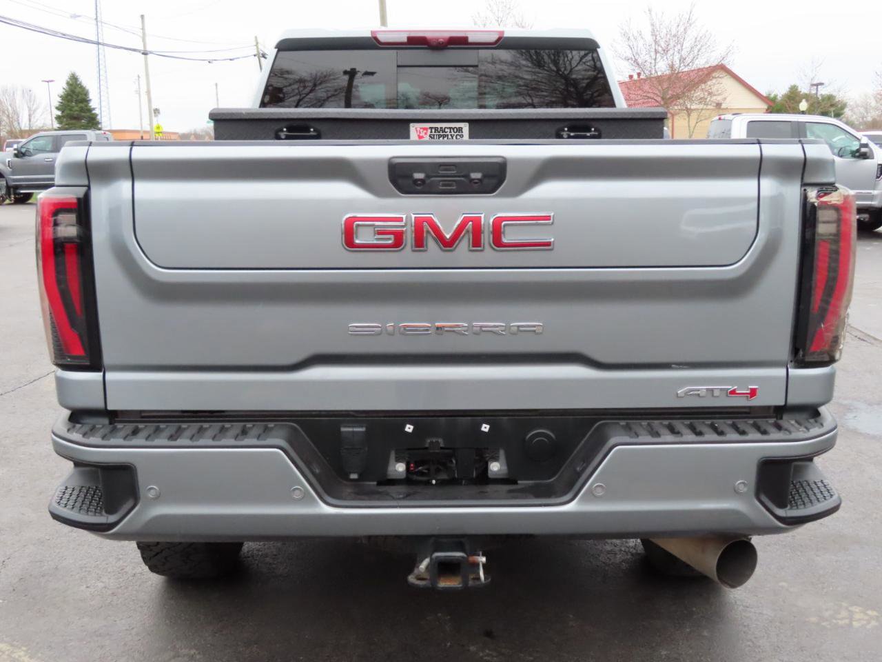 Used 2024 GMC Sierra 2500 AT4 w/ AT4 Premium Plus Package image 5