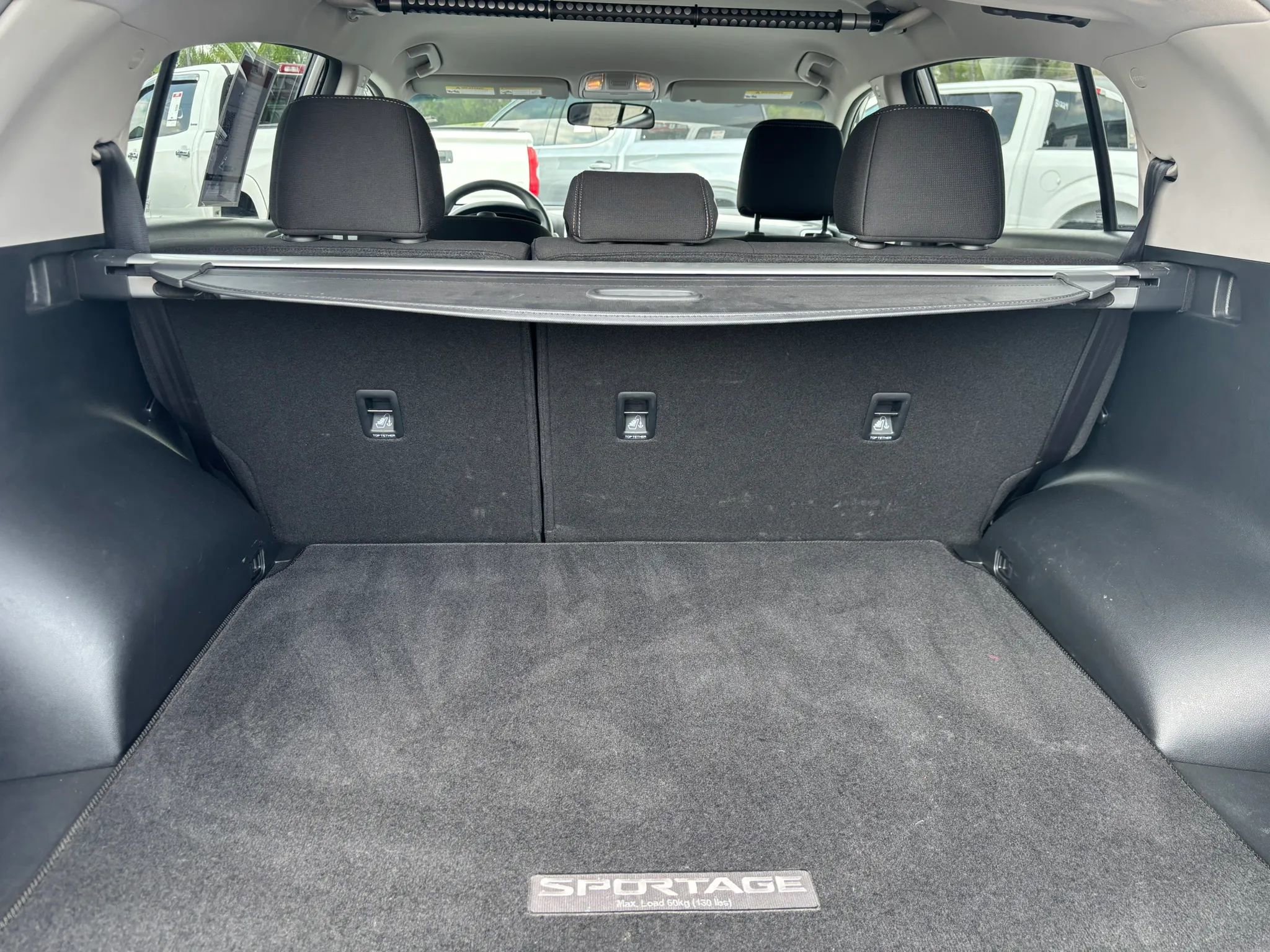 Used 2018 Kia Sportage LX image 9