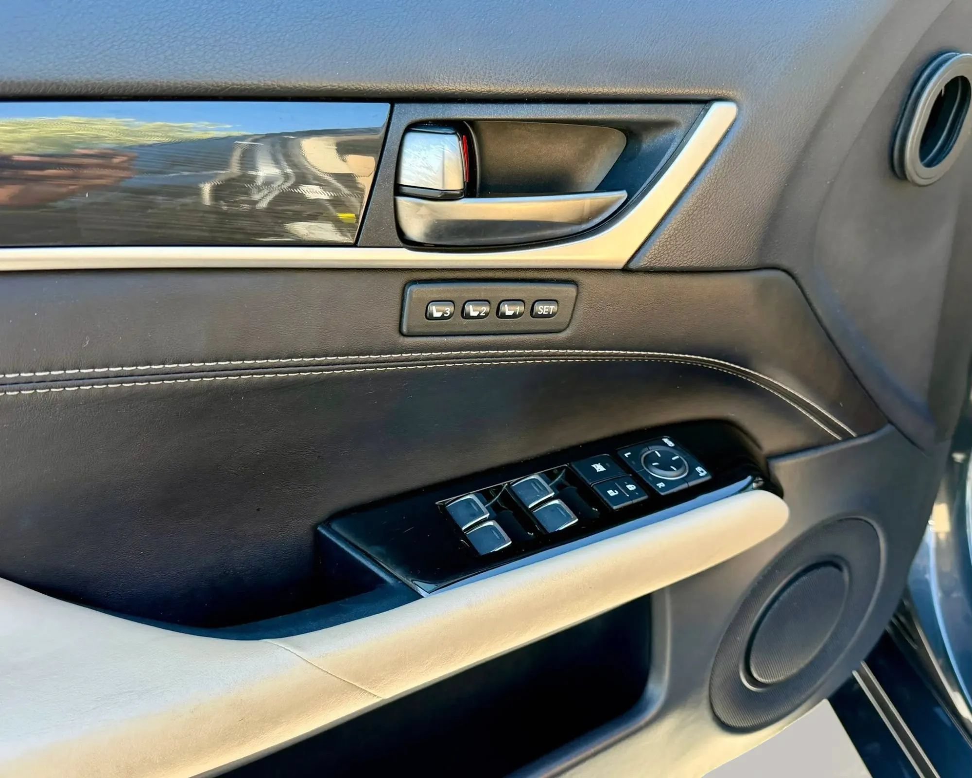Used 2017 Lexus GS 200t RWD image 10