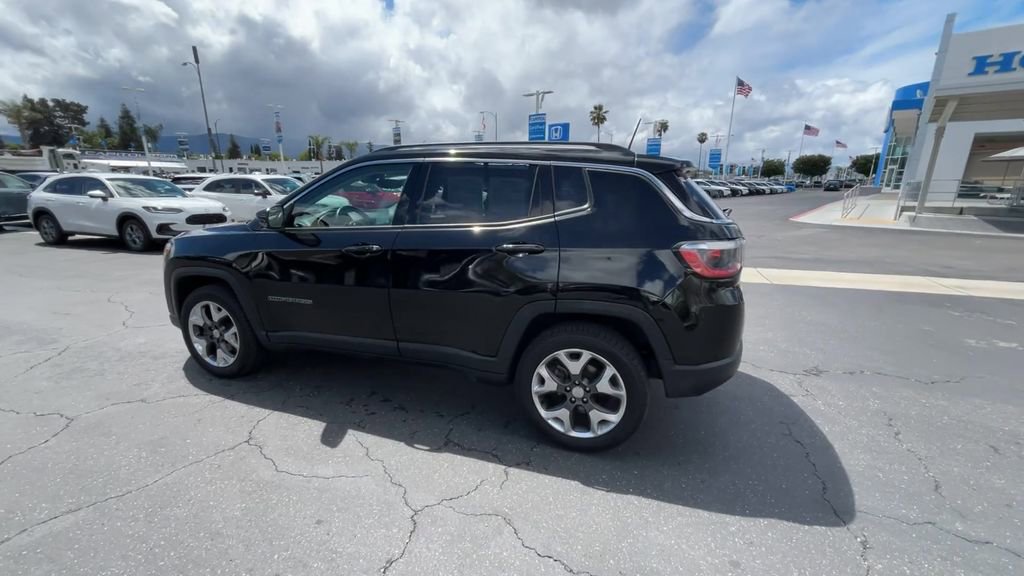 Used 2018 Jeep Compass Limited w/ Navigation Group AWD/4WD image 6